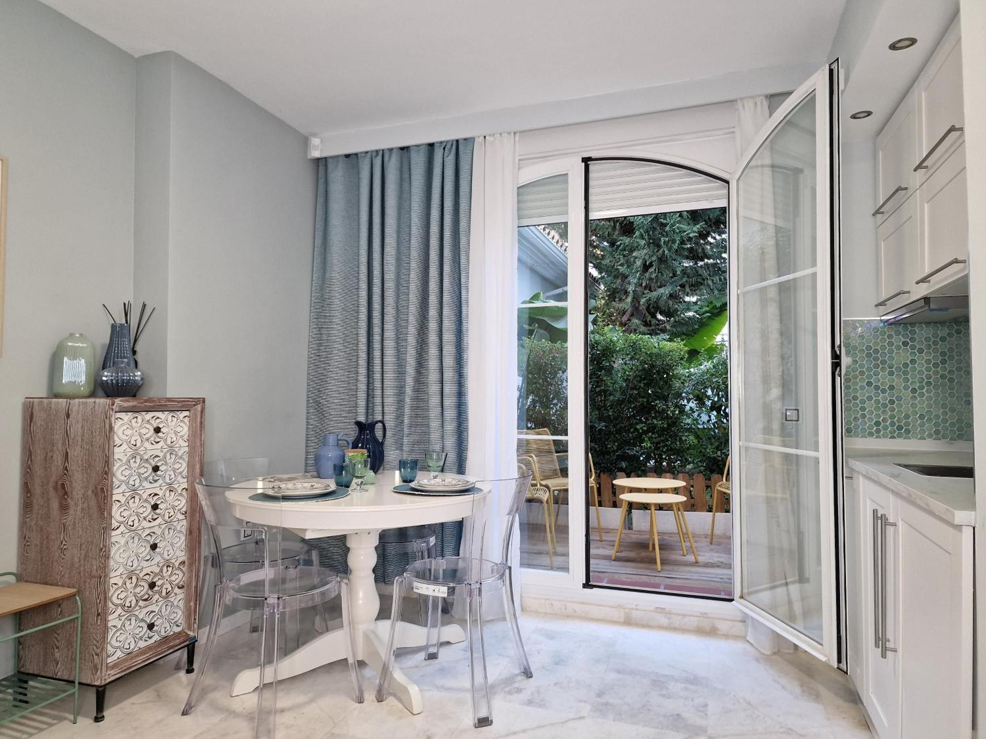 Sun & Palms - Cozy Flat In Quiet Neighbourhood With A Great Pool Area Leilighet Málaga Eksteriør bilde