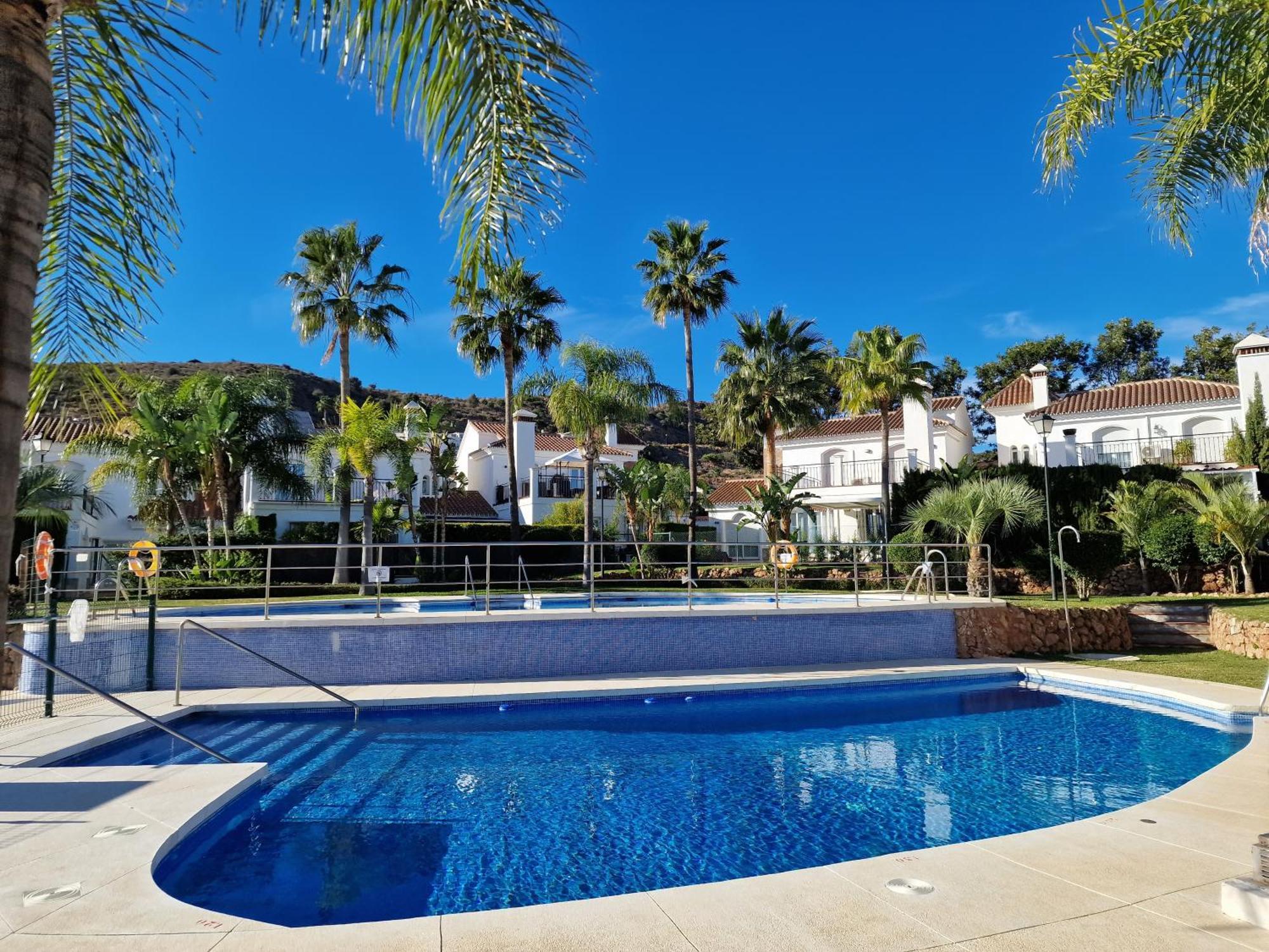 Sun & Palms - Cozy Flat In Quiet Neighbourhood With A Great Pool Area Leilighet Málaga Eksteriør bilde